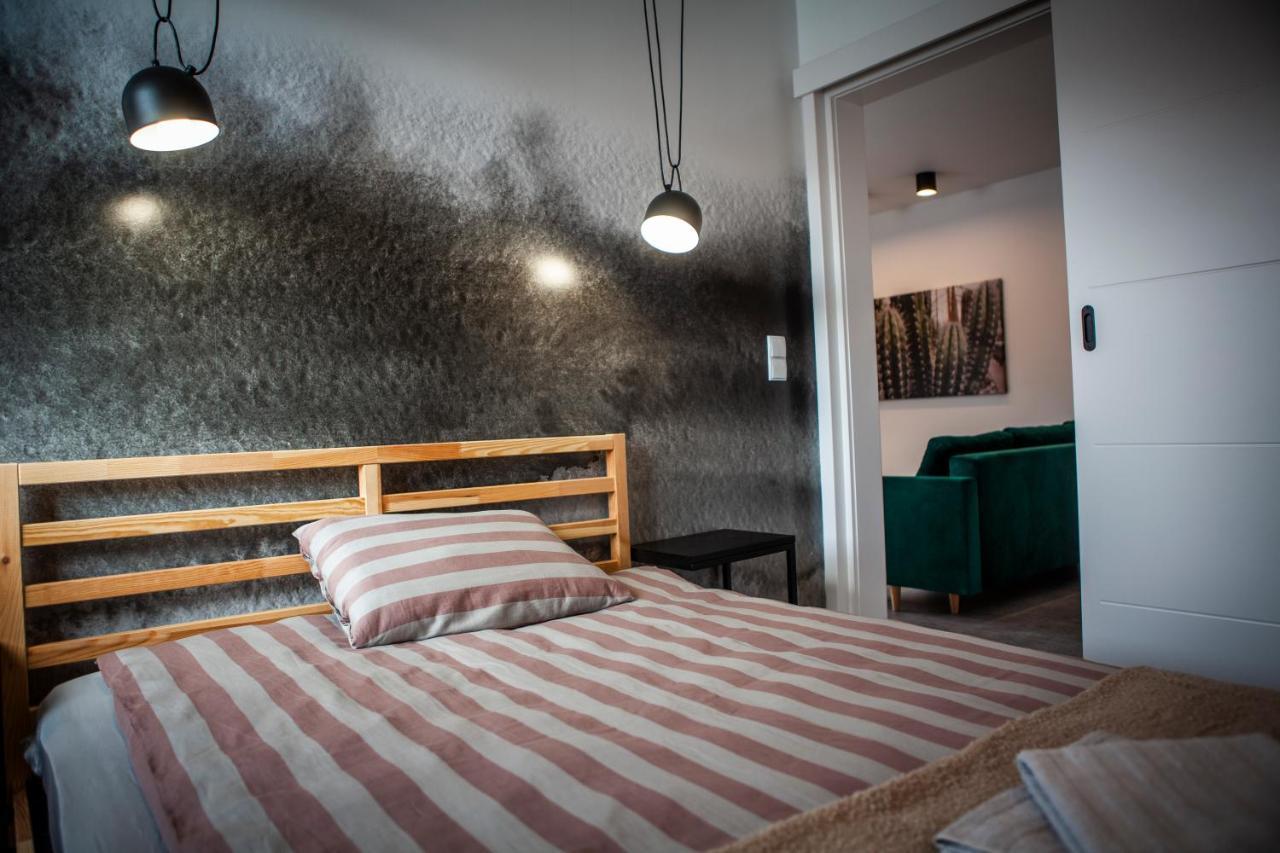 Luksusowy Apartament Nad Jeziorem ชูคูฟ ภายนอก รูปภาพ
